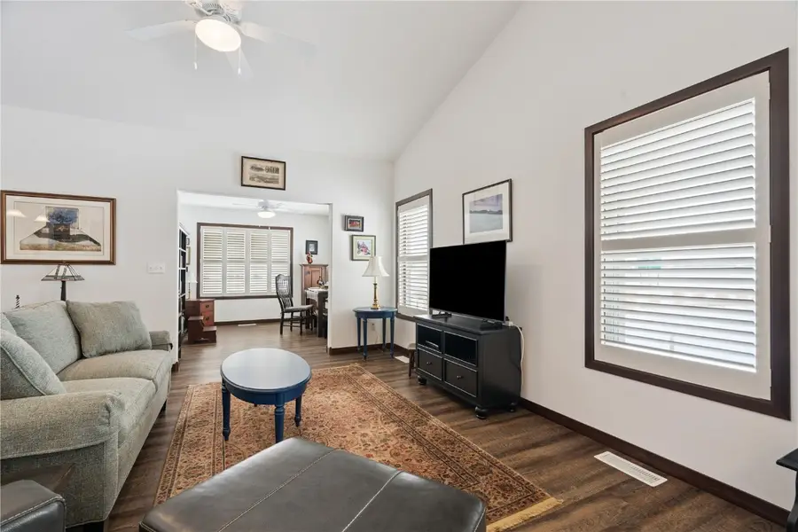 3711 Bluebird Drive Sw, Cedar Rapids, IA 52404 - Image #3