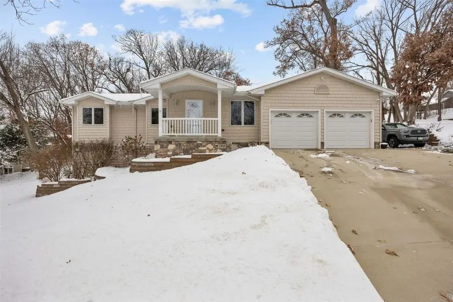 3800 Antelope Trail Ne, Cedar Rapids, IA 52402 - Image #2