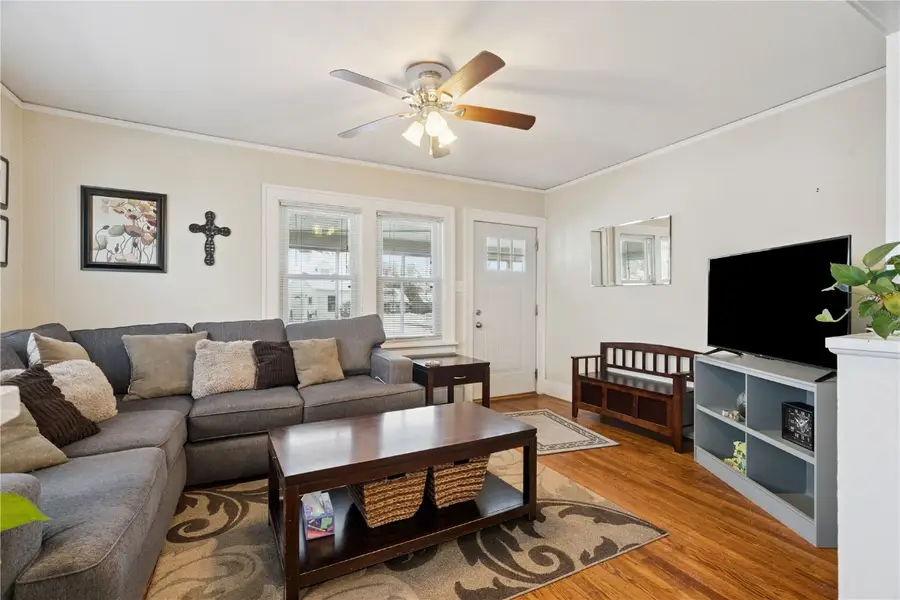 1055 17th Street, Marion, IA 52302 - Image #3