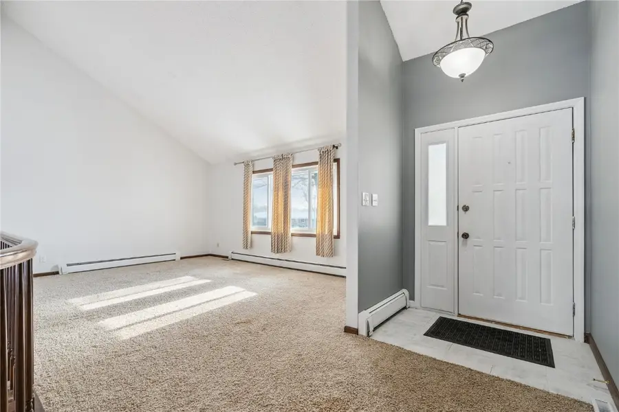 6910 Kiowa Trace Ne, Cedar Rapids, IA 52411 - Image #3