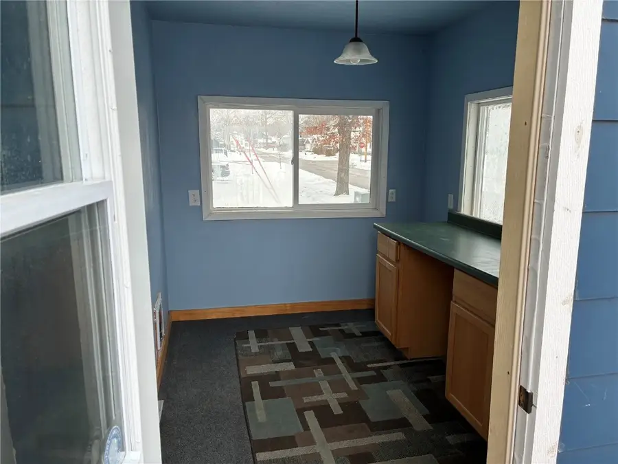 713 7th Avenue Sw, Cedar Rapids, IA 52404 - Image #2