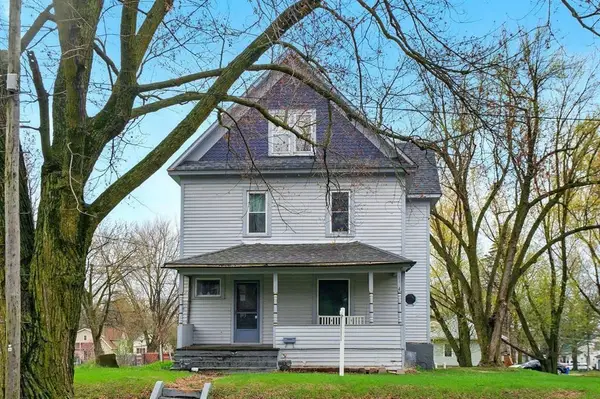 412 W Charles Street, Oelwein, IA 50662