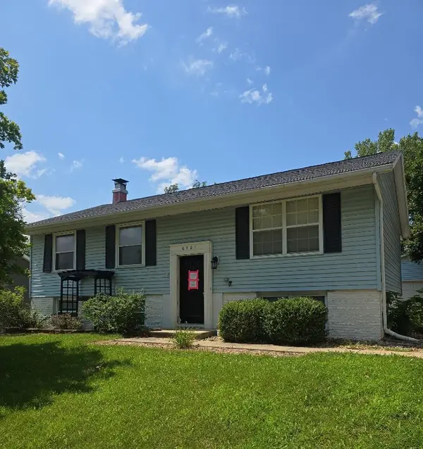 6701 Stonybrook Lane Ne, Cedar Rapids, IA 52402