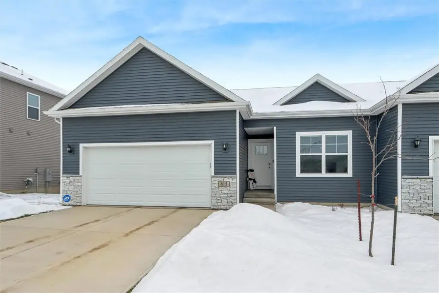 615 Maddie Ln, Tiffin, IA 52340 - Image #2
