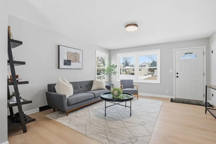 408 Jacolyn Drive Nw, Cedar Rapids, IA 52405 - Image #3