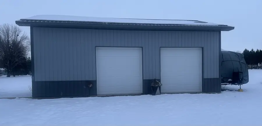 3917 Pikeview Drive, Center Point, IA 52213 - Image #2