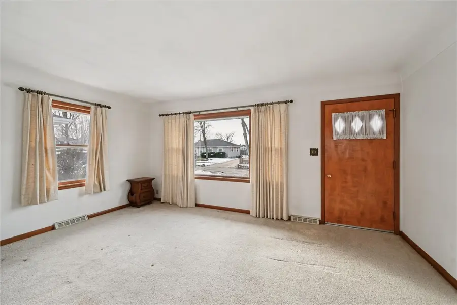 361 31st Street Nw, Cedar Rapids, IA 52405 - Image #3