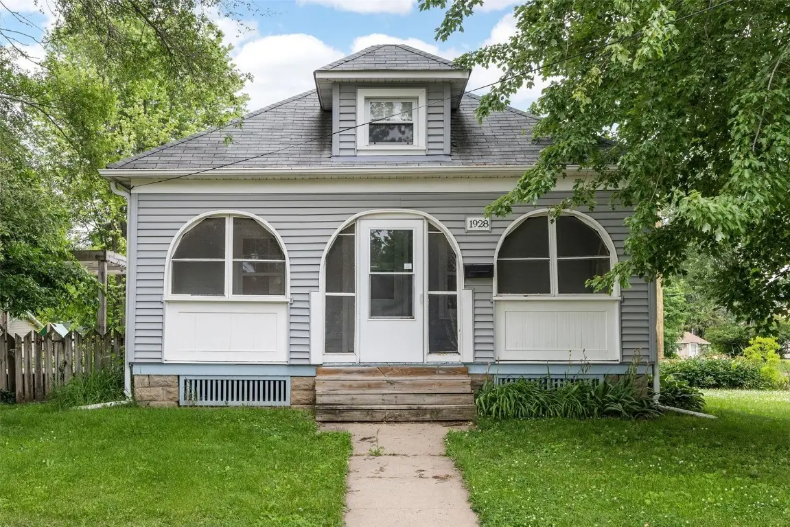 1928 H Street, Iowa City, IA 52240 - Image #1
