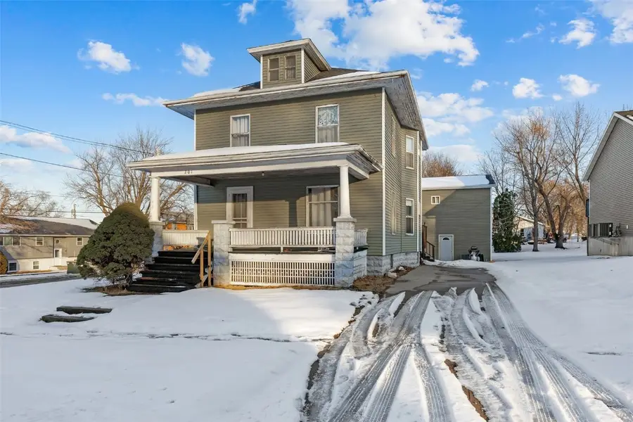 201 Court St, Williamsburg, IA 52361 - Image #2