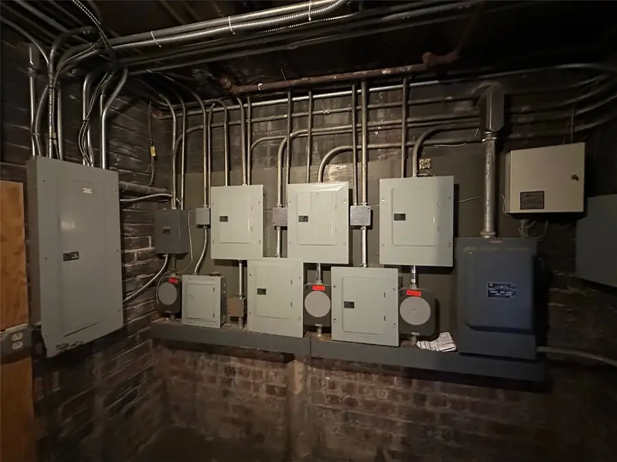 1630 1st Ave Ne, Cedar Rapids, IA 52402 - Image #3