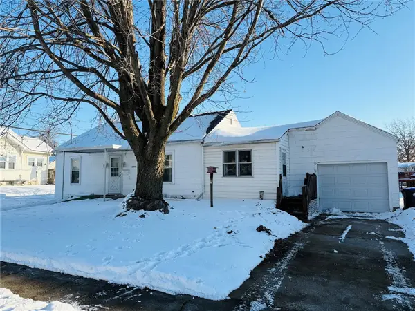 1305 11th Avenue, Belle Plaine, IA 52208