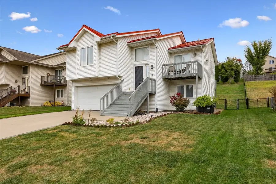 1731 Parkway Drive, Coralville, IA 52241 - Image #2