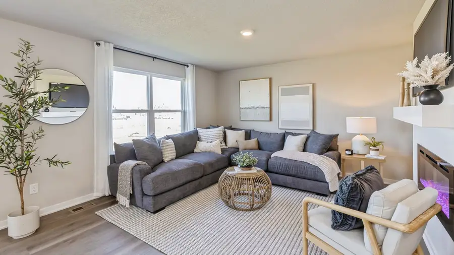 2750 Cecelia Drive, Hiawatha, IA 52233 - Image #2