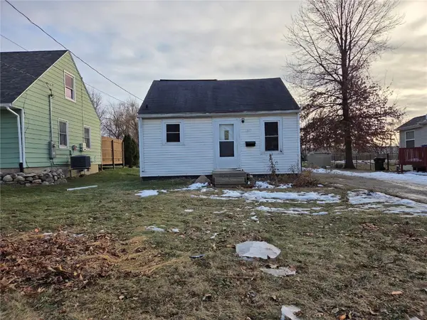 1517 34th Street Ne, Cedar Rapids, IA 52402