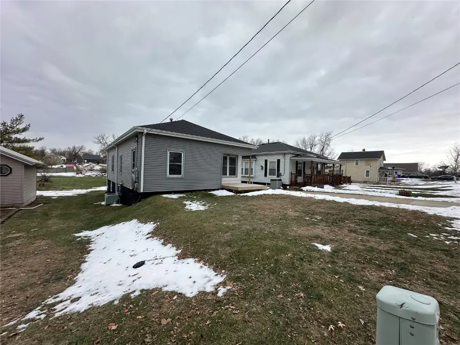 259 27th Avenue Sw, Cedar Rapids, IA 52404 - Image #2