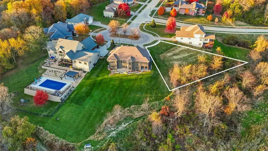 235 Auburn East Ln, Coralville, IA 52241 - Image #2