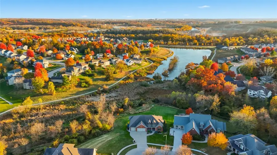 235 Auburn East Ln, Coralville, IA 52241 - Image #3