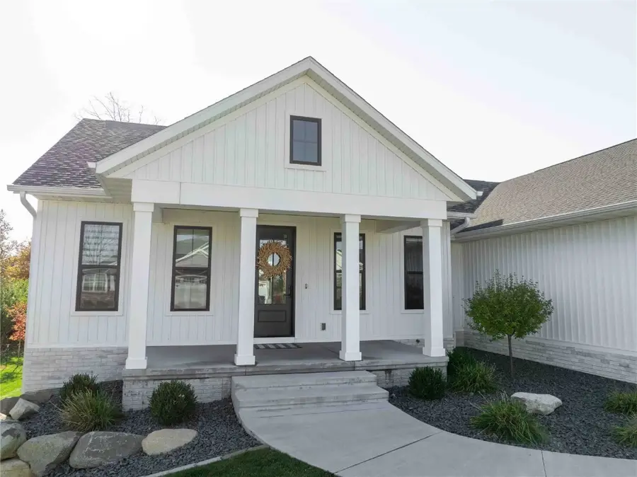 625 Williams Drive, Marion, IA 52302 - Image #2