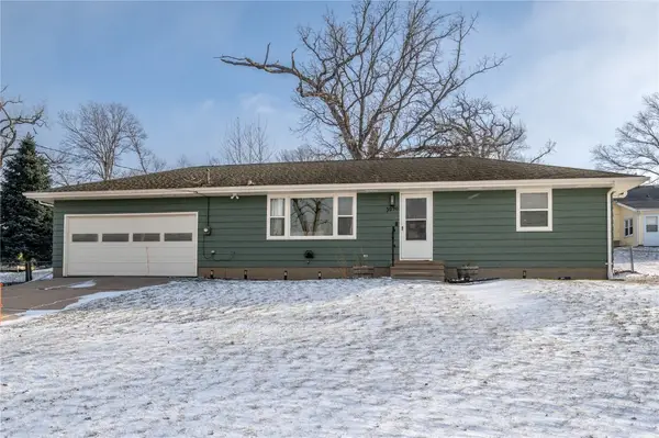 3979 Cox Avenue Nw, Cedar Rapids, IA 52405