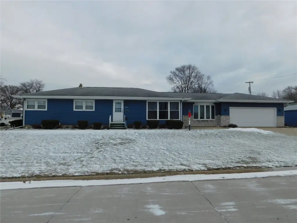 1210 North Avenue, Tipton, IA 52772 - Image #1