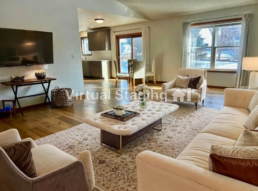 705 Deerfield Dr, Marion, IA 52302 - Image #3