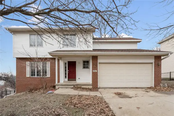 3329 Emerson Ave Ne, Cedar Rapids, IA 52411