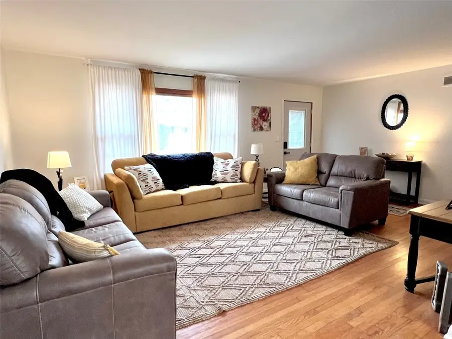 1237 Melrose Avenue, Iowa City, IA 52246 - Image #2