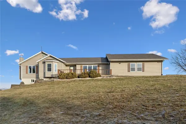 1985 168th Street, Marengo, IA 52301