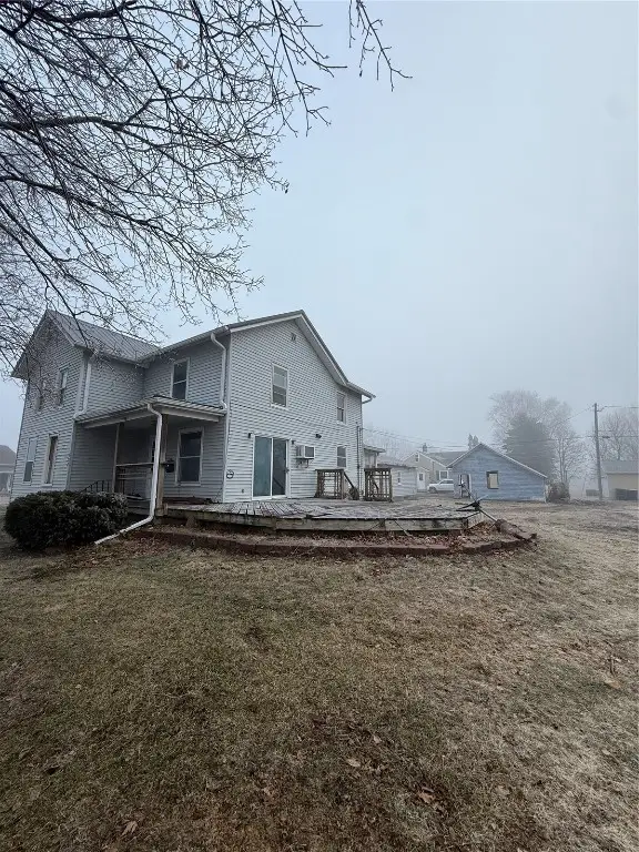 302 9th Street E, Vinton, IA 52349 - Image #2