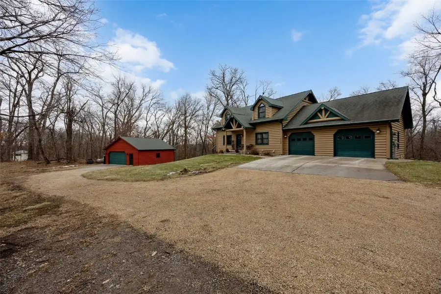 2228 Hendershot Road Ne, North Liberty, IA 52317 - Image #2