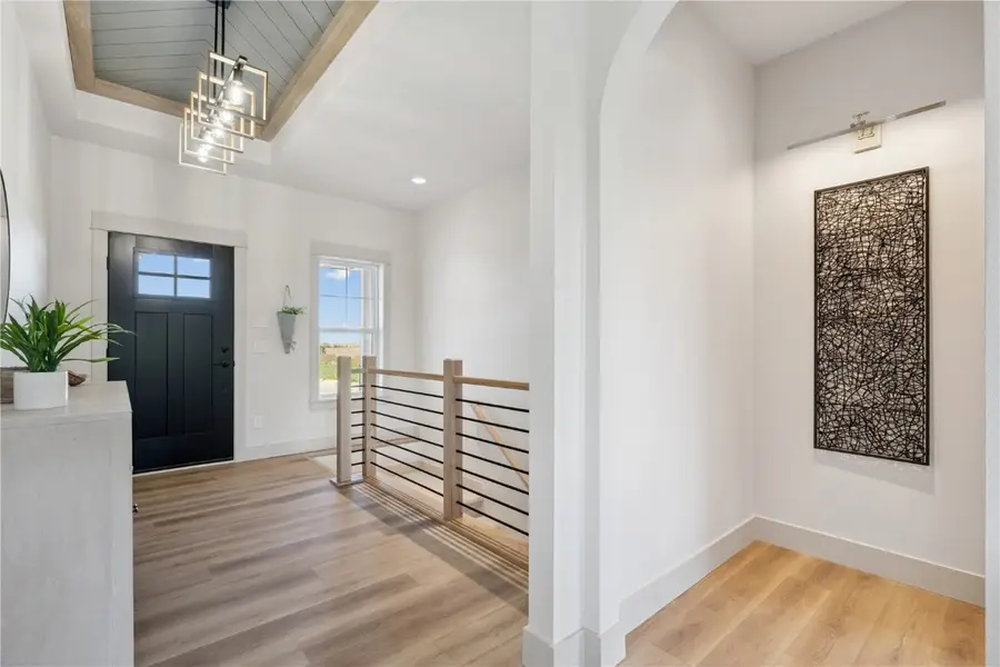 810 Crestview Drive, Solon, IA 52333 - Image #3