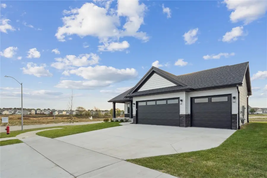 1289 Covered Wagon Drive, Iowa City, IA 52245 - #3