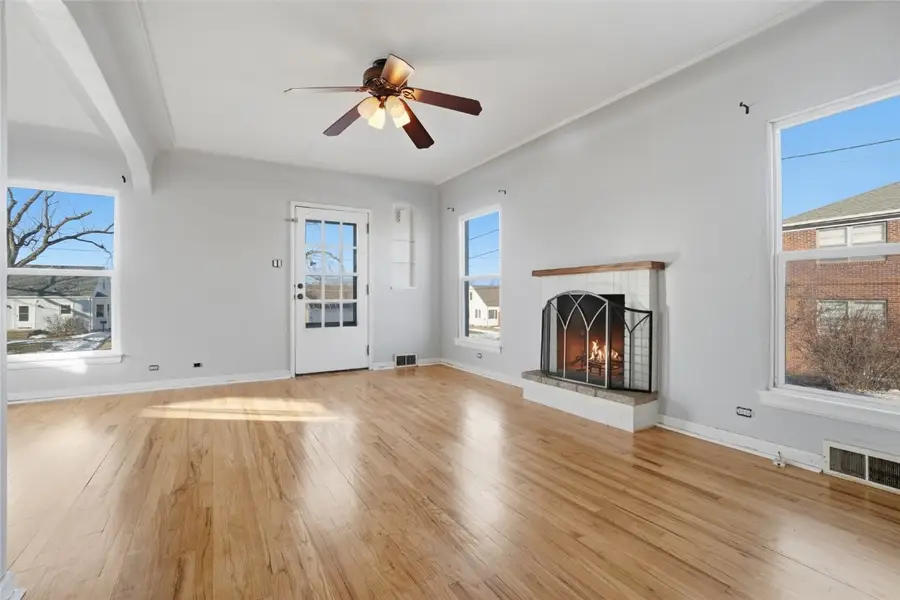 1228 Oakland Road Ne, Cedar Rapids, IA 52402 - #3