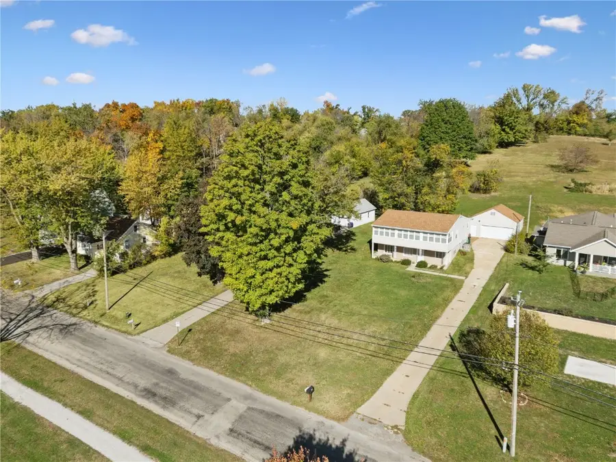 3600 Midway Drive Sw, Cedar Rapids, IA 52405 - Image #2