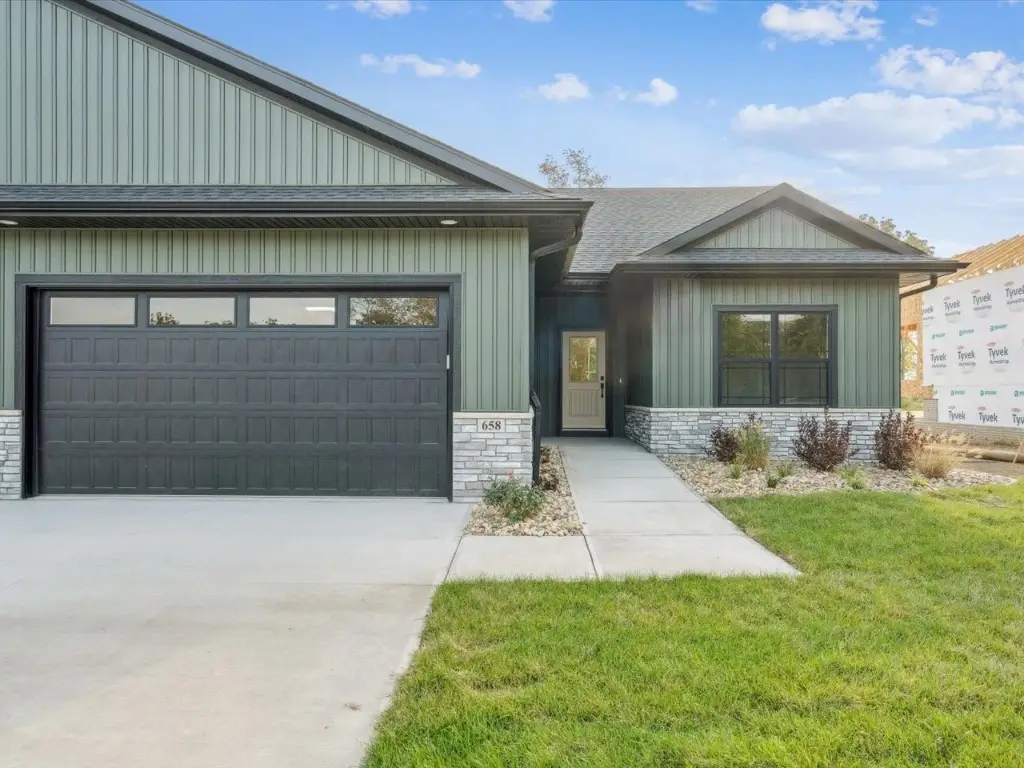 658 Maclan Court, Iowa City, IA 52246 - #1