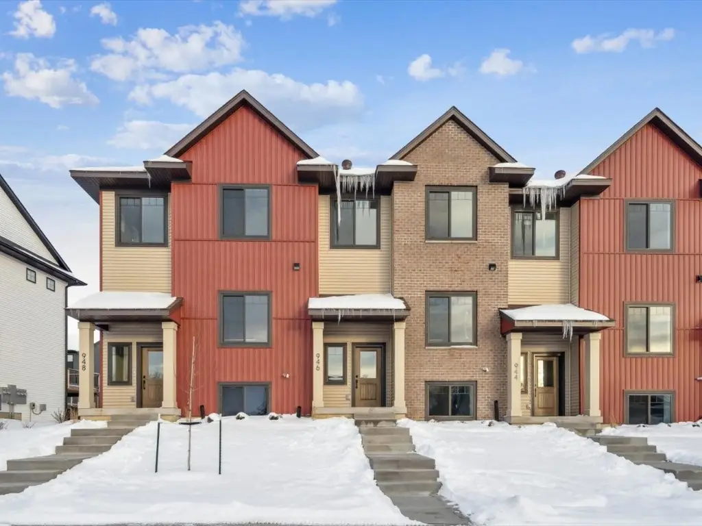 946 Dubs Drive, Iowa City, IA 52246 - #1