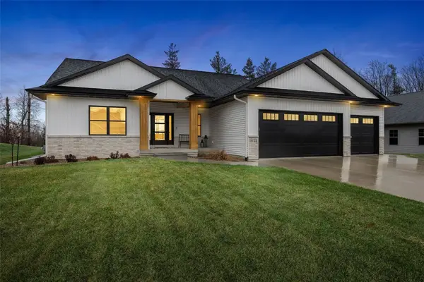 3122 Timber Ridge Court, Hiawatha, IA 52233