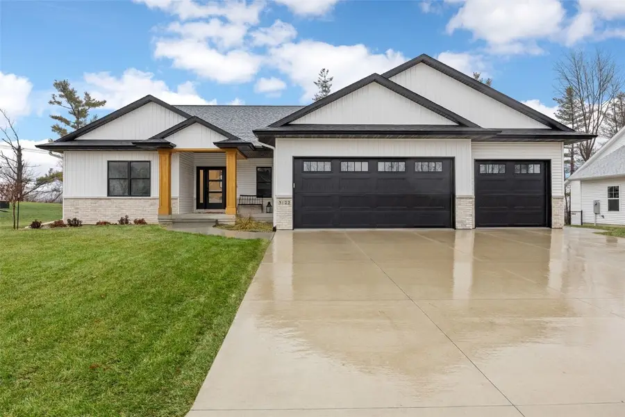 3122 Timber Ridge Court, Hiawatha, IA 52233 - Image #2