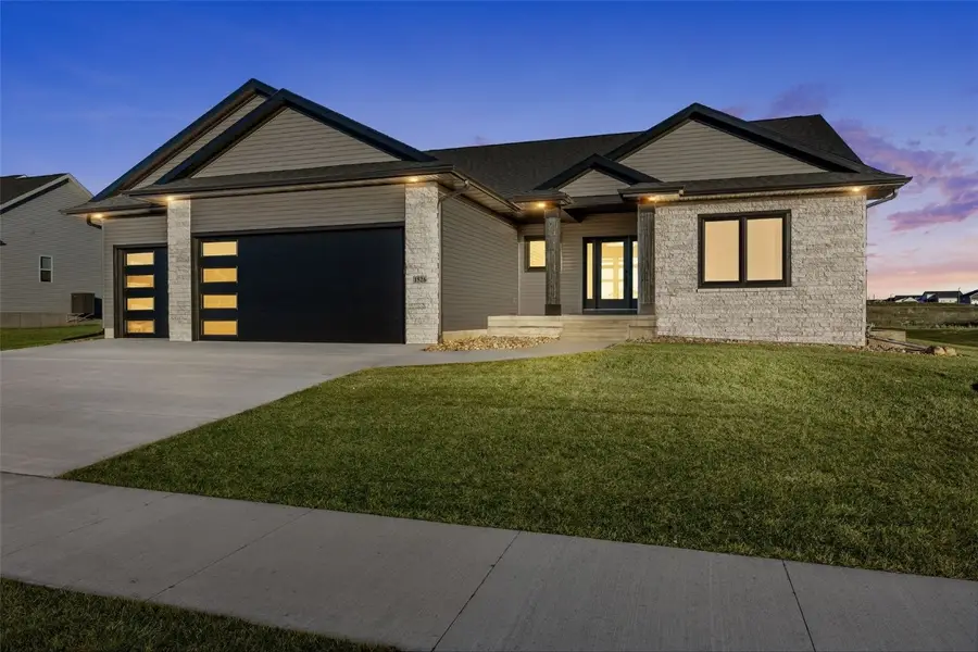 1526 Heartland Street, Fairfax, IA 52228 - Image #2