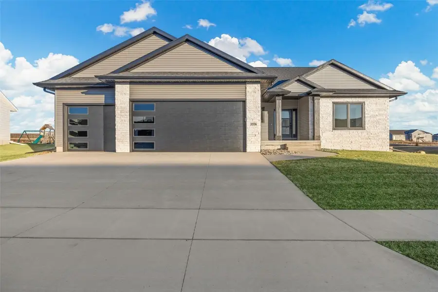 1526 Heartland Street, Fairfax, IA 52228 - Image #3
