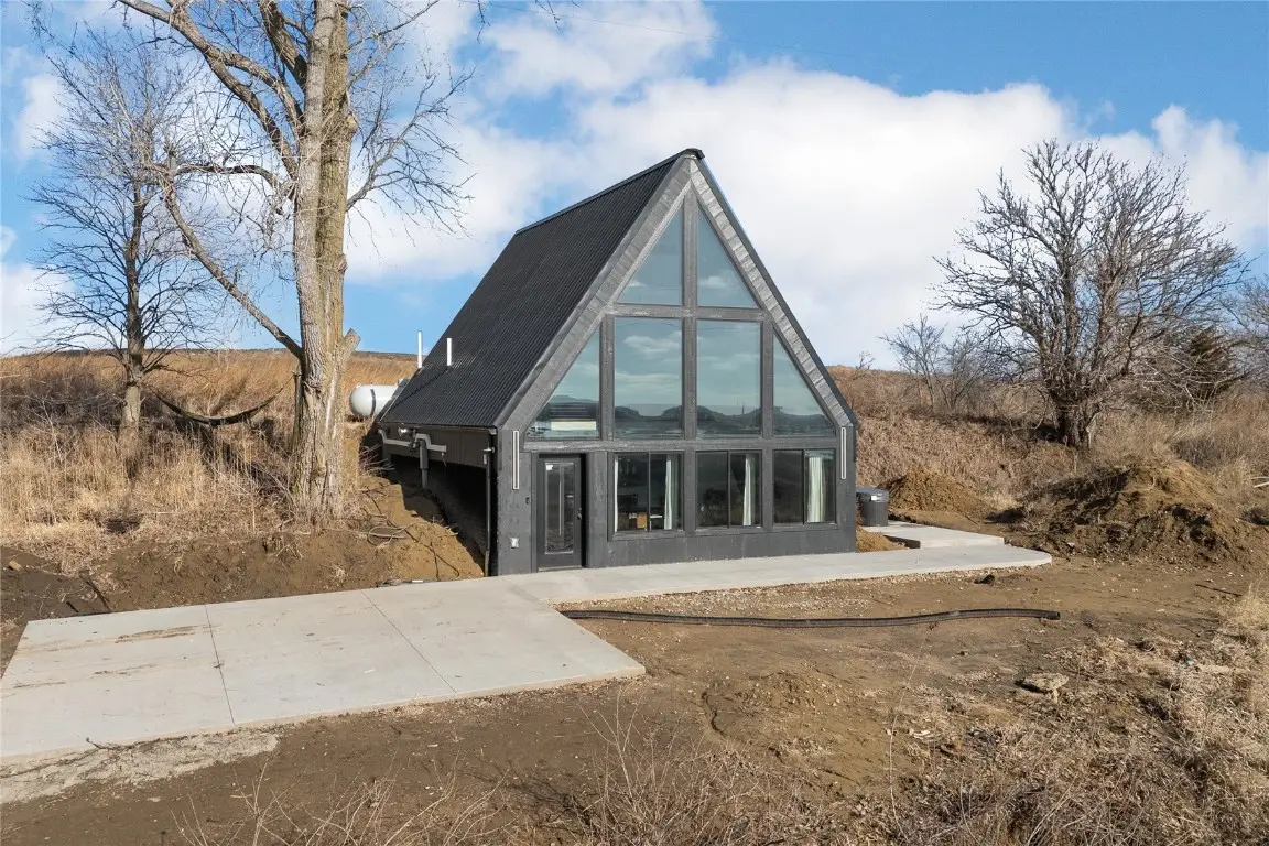 2613 335th Street, Chelsea, IA 52215 - #1