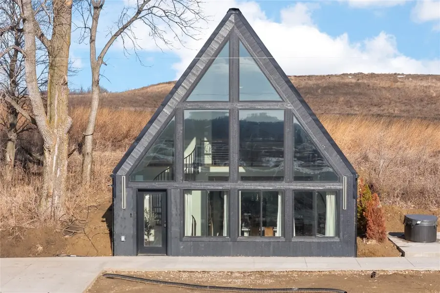 2613 335th Street, Chelsea, IA 52215 - #2