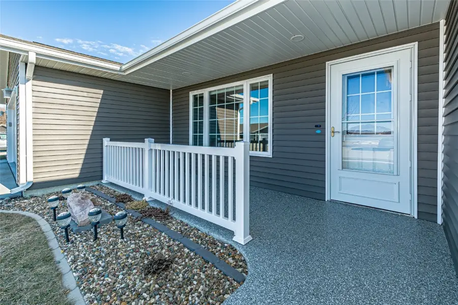 175 Hummingbird Court, Independence, IA 50644 - #2