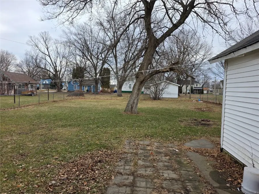 658 Marengo Avenue, Marengo, IA 52301 - #3