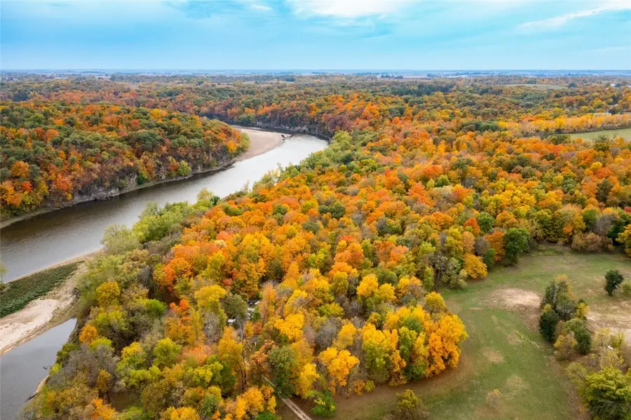 757 Palisades Access Road, Ely, IA 52227 - #3