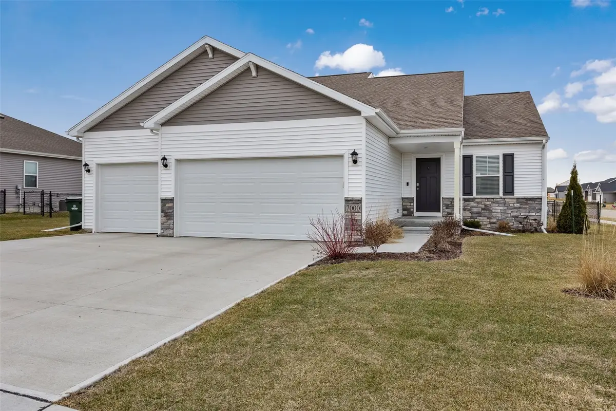 7000 Harlan Eddy Drive Sw, Cedar Rapids, IA 52404 - #1