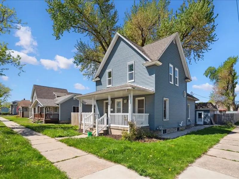 1238 Ellis Boulevard Nw, Cedar Rapids, IA 52405 - Image #2