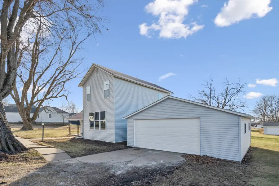 809 Jefferson Avenue, Lowden, IA 52255 - #2
