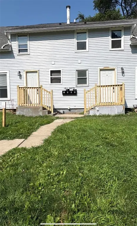 1011 Hudson, Iowa City, IA 52246 - #1