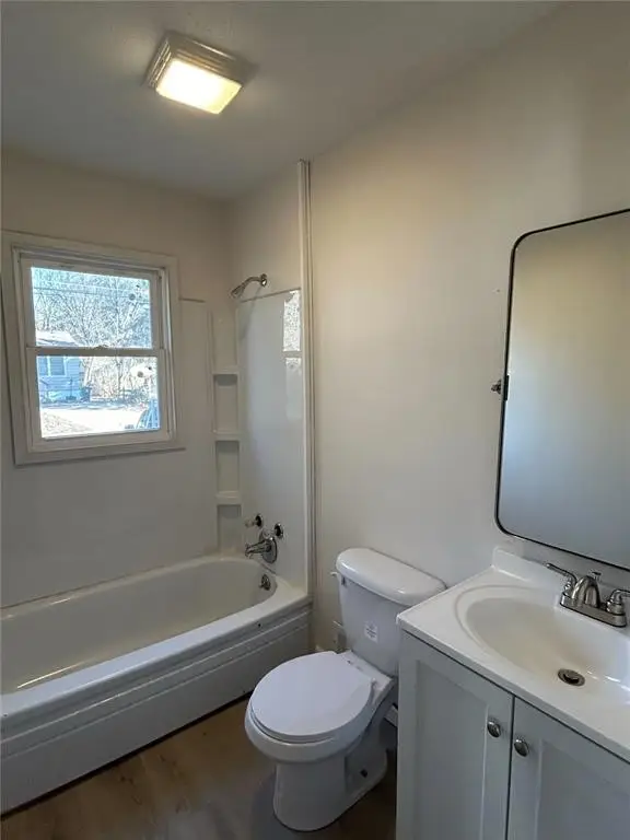 1011 Hudson, Iowa City, IA 52246 - #3